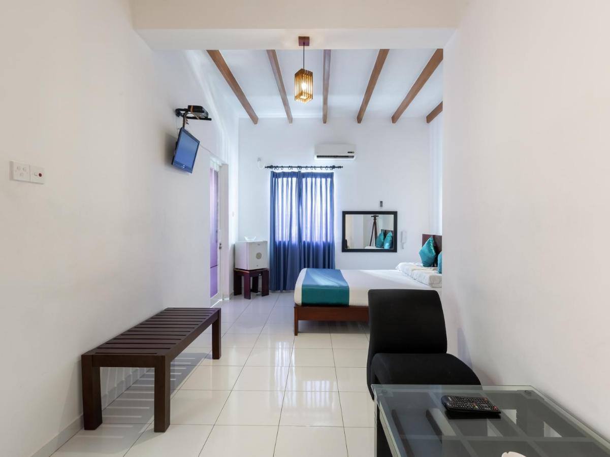 Royal Mount Hotel Dehiwala-Mount Lavinia Bagian luar foto