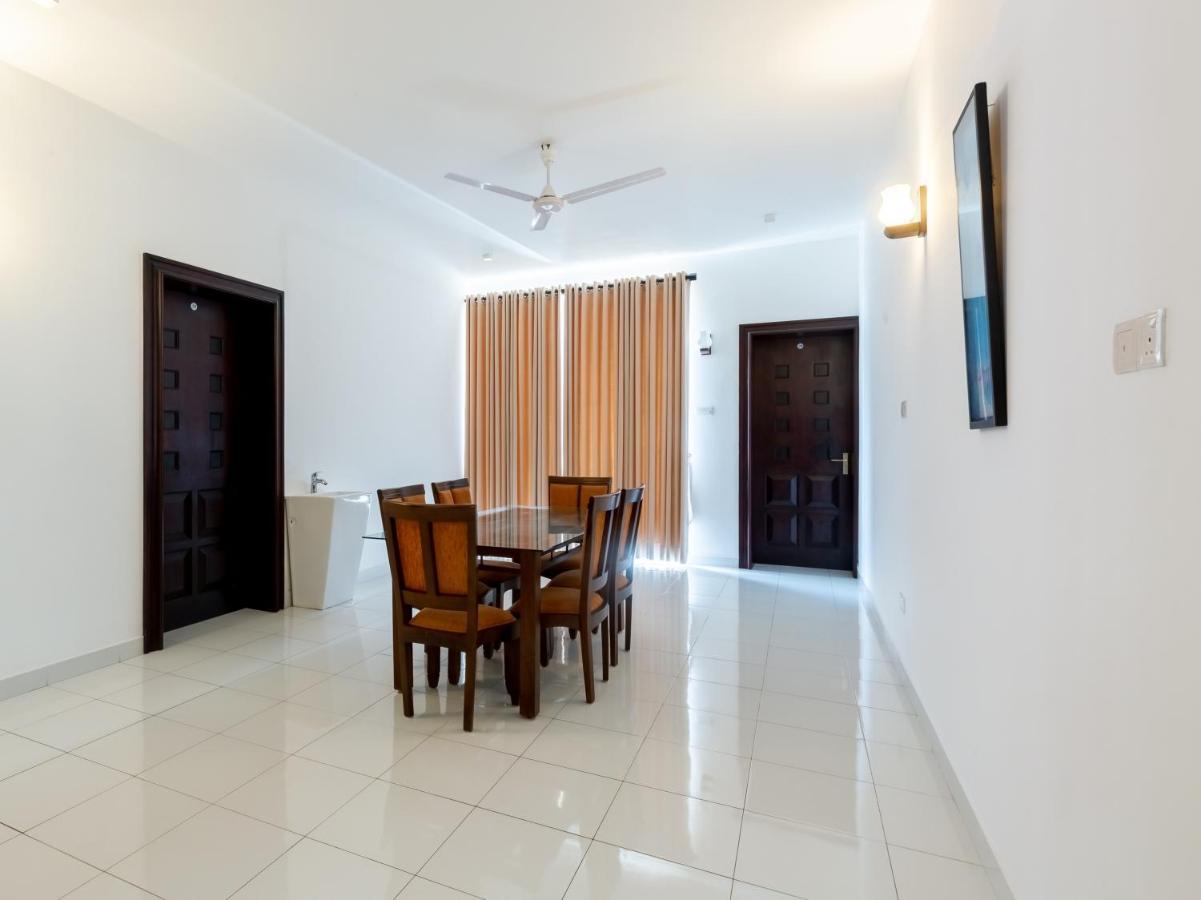 Royal Mount Hotel Dehiwala-Mount Lavinia Bagian luar foto